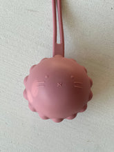 Lade das Bild in den Galerie-Viewer, Silikon Schnullerbox