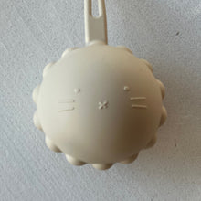 Lade das Bild in den Galerie-Viewer, Silikon Schnullerbox